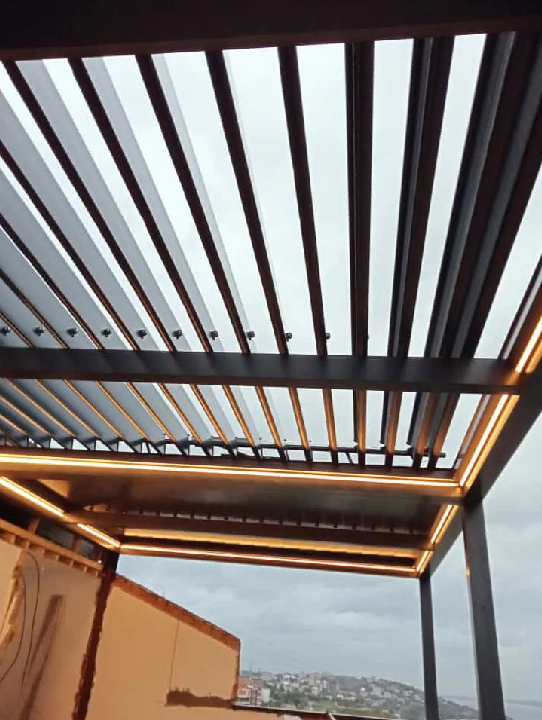Bioclimatic - Roling Roof Sistemleri