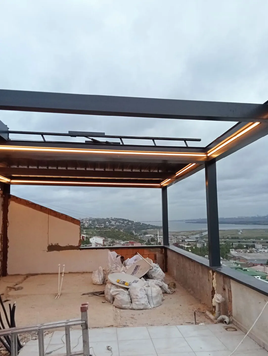 Bioclimatic - Roling Roof Sistemleri