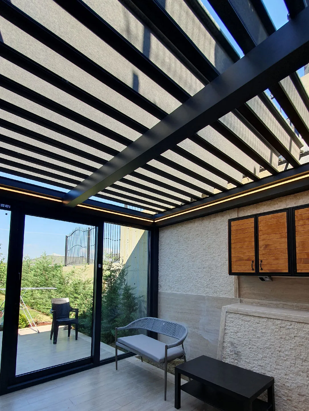 Bioclimatic - Roling Roof Sistemleri
